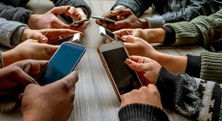 گرداب‌های مجازی عامل بحران هویت