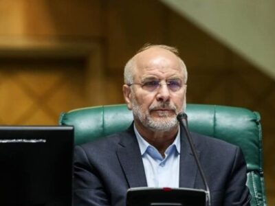 باید پشتیبان دولت باشیم