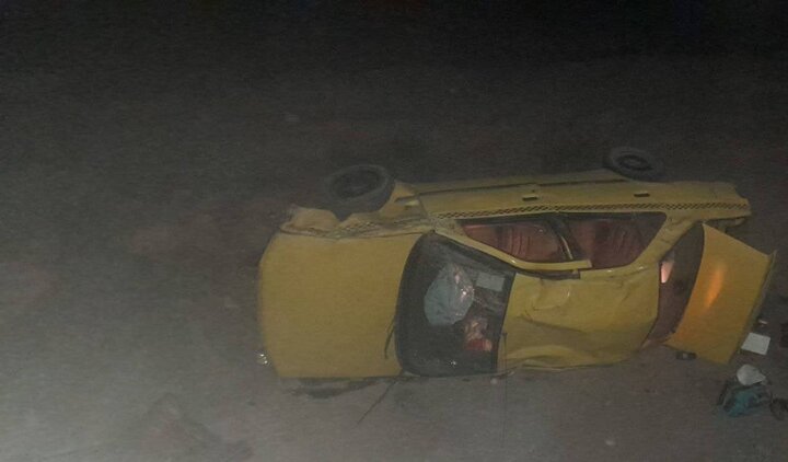 واژگونی تاکسی در محور شاهرود- میامی؛ ۵ نفر مصدوم شدند