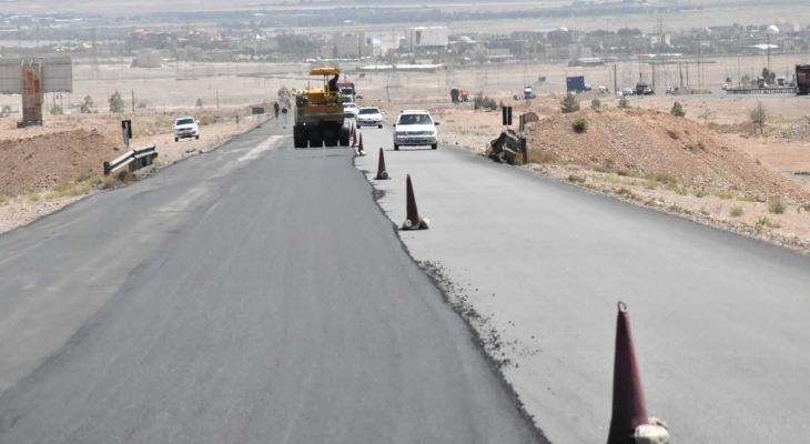 پیشرفت ۶۱ درصدی روکش آسفالت کمربندی سمنان