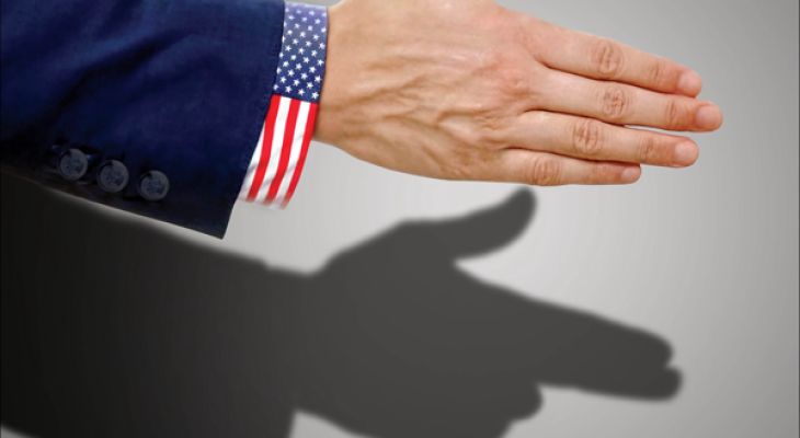 میز مذاکره ابزار عوام‌فریبی آمریکایی‌هاست