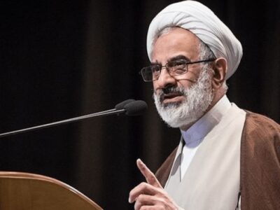 جبهه استکبار برای انقلاب برنامه دارد