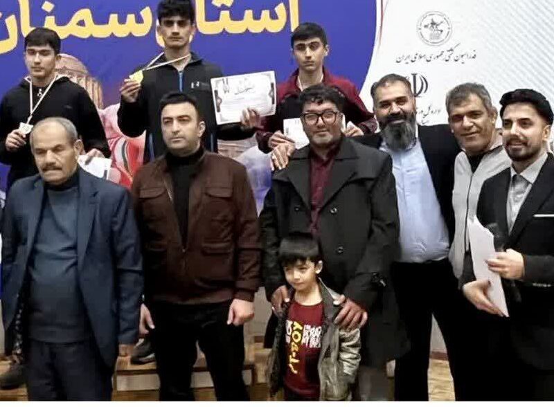 قهرمانی نوجوان میامی در کشتی فرنگی استان