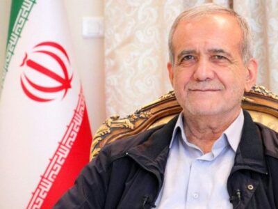 باید مشکل معیشت را حل کنیم