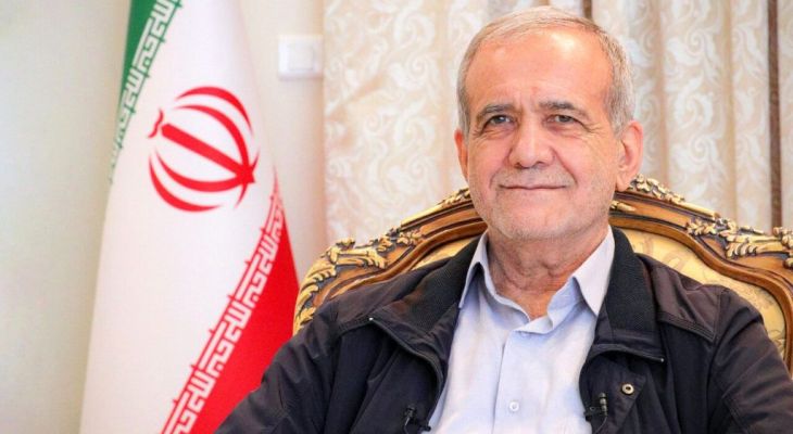 باید مشکل معیشت را حل کنیم