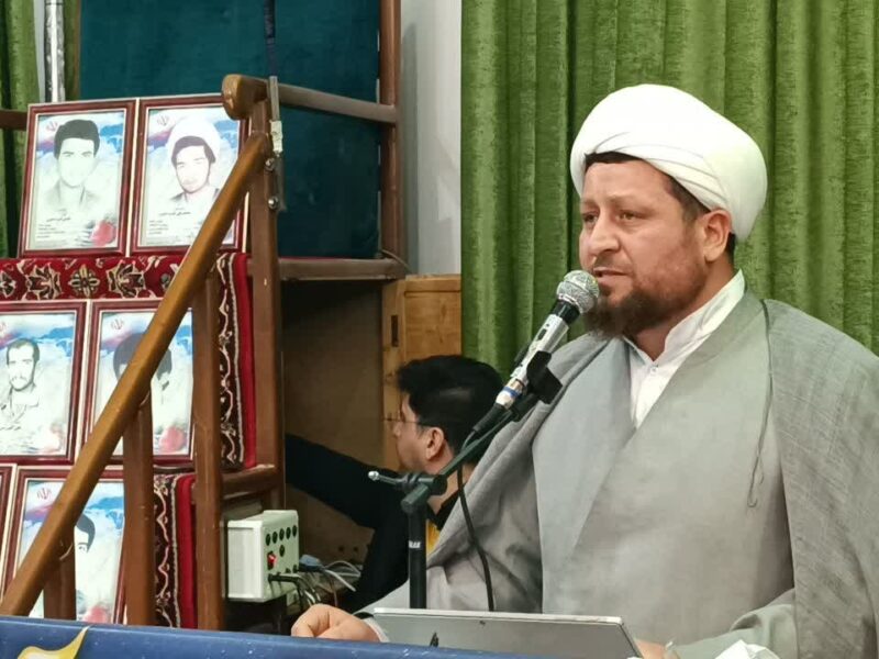 یاد شهید سلیمانی در محفل انس با قرآن در ارمیان