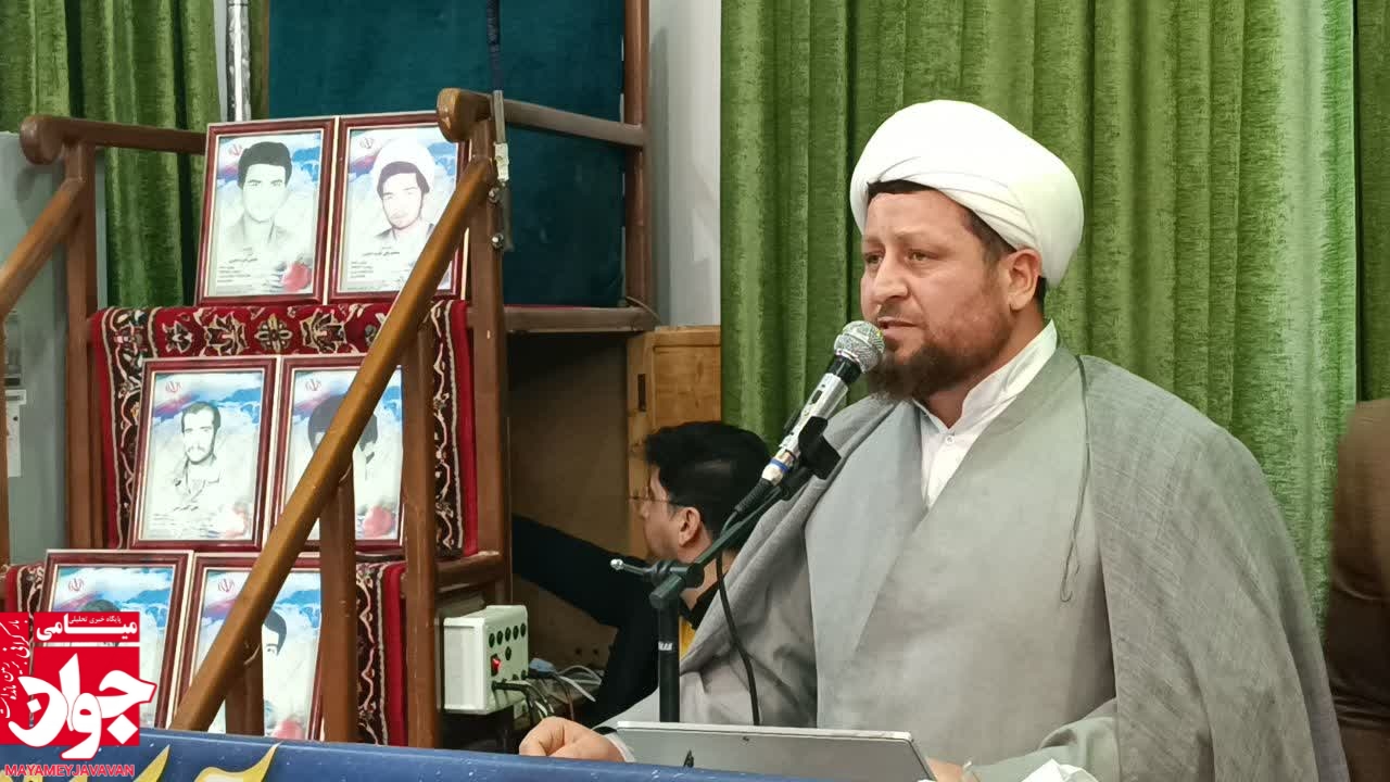 یاد شهید سلیمانی در محفل انس با قرآن در ارمیان