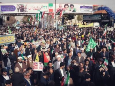 خروش یکپارچه مردم سمنان در یوم‌الله ۲۲ بهمن