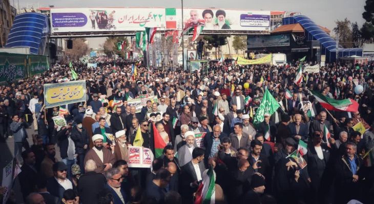 خروش یکپارچه مردم سمنان در یوم‌الله ۲۲ بهمن