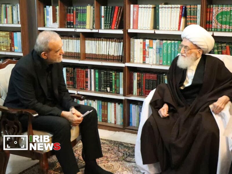 رابطه مسئولان با رهبری باید رابطه امام و رهرو باشد