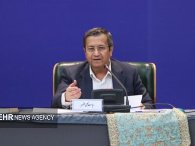 همتی: بانک‌های روسی همکاری در گشایش LC برای ایران را افزایش دهند