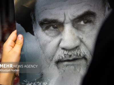 «خورشید در تبعید» به کتابفروشی‌ها رسید