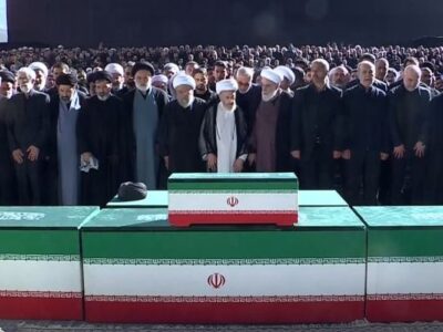 مردم نماز وداع را حماسی اقامه کردند