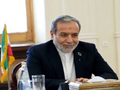 عراقچی: ایران به‌هیچ‌وجه تسلیم نخواهد شد